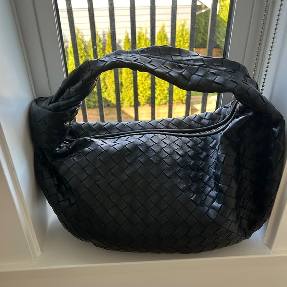 Bottega Veneta Jodie Black - Picture 5 of 8